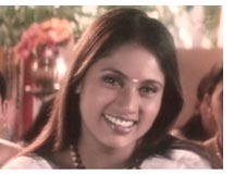 Radhika Chaudhuri in Kasu Iddone Basu