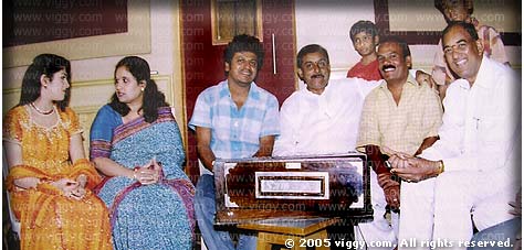 Radhika, Geetha Shivarajkumar, Shivarajkumar, Hamsalekha, Prabhakar and Sai Prakash