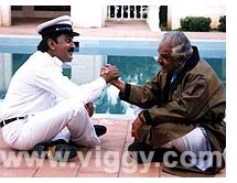 Ramesh Aravind and Dattanna in film Joke Falls