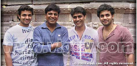 Vijayaraghavendra, Shivarajkumar, Prakash and Murali during muhurath